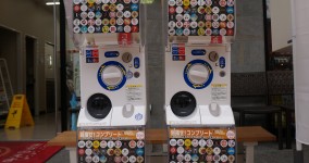 ガチャガチャ設置します！